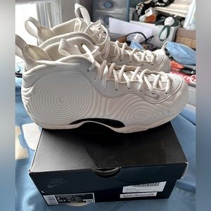 CDG Commes Des Garcon Foamposite off white size 9